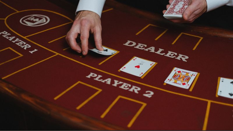 Luật Chơi Baccarat Cơ Bản